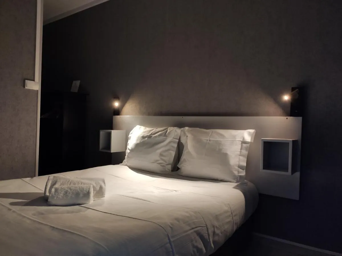 Bar Hotel Du Centre  Montrevel-en-Bresse Frankrijk